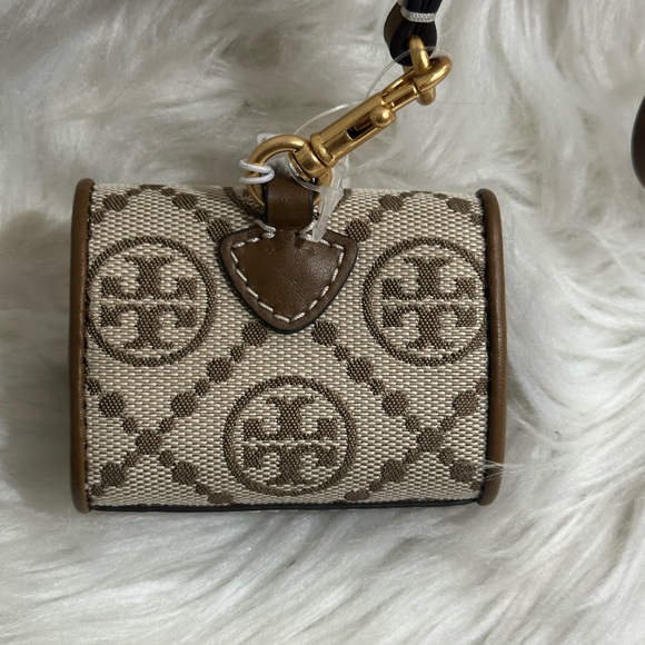 Tory Burch Tan and Cream Jacquard AirPods Case - Picture 3 of 8